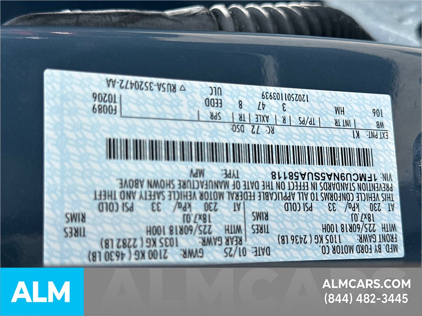 Certified 2025 Ford Escape ST-Line Select AWD/4WD image 38