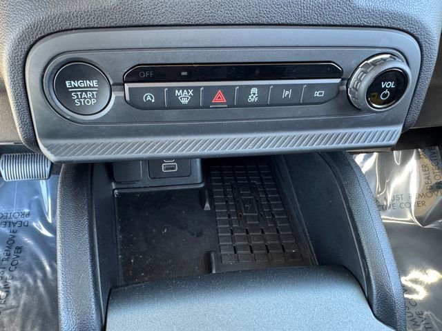 Certified 2025 Ford Bronco Sport Outer Banks w/ Outer Banks Tech Package+ AWD/4WD image 26
