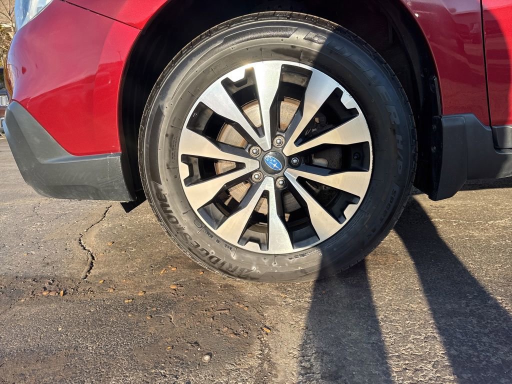 Used 2017 Subaru Outback 3.6R Limited image 16