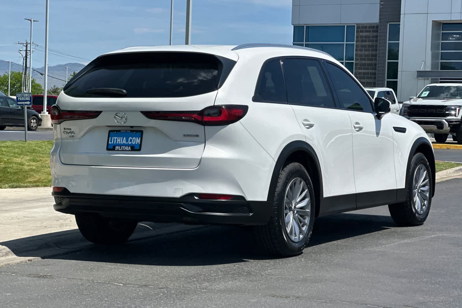Used 2024 MAZDA CX-90 3.3 Turbo w/ Preferred Plus AWD/4WD image 2