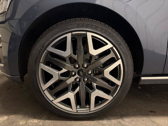 Certified 2023 Ford Expedition Max Platinum AWD/4WD image 10