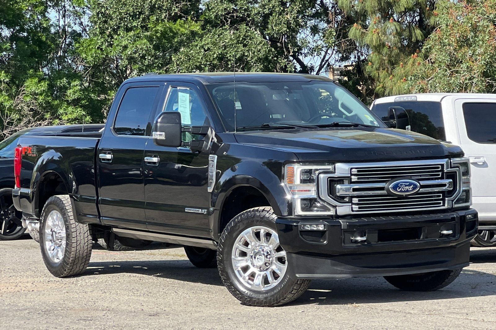 Certified 2022 Ford F250 Limited w/ FX4 Off-Road Package image 8