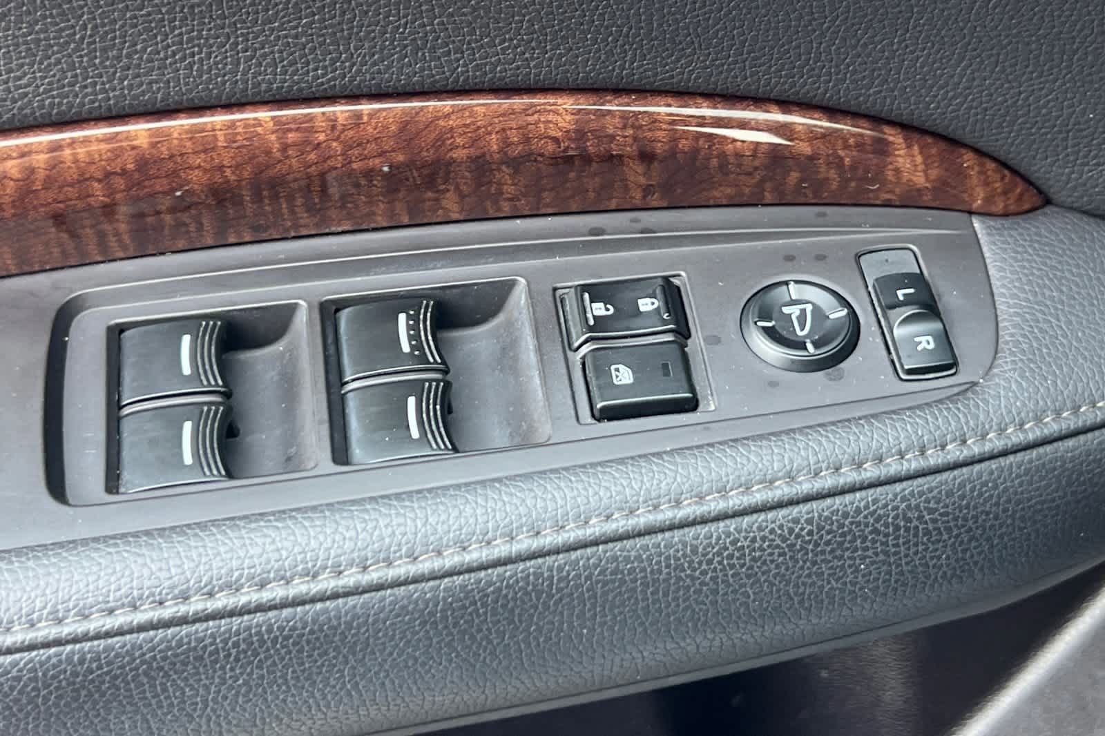 Used 2020 Acura MDX SH-AWD image 14