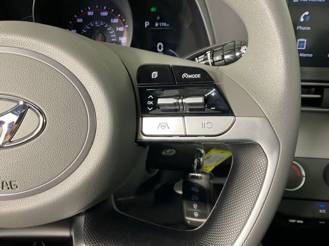 Used 2021 Hyundai Elantra SE image 23