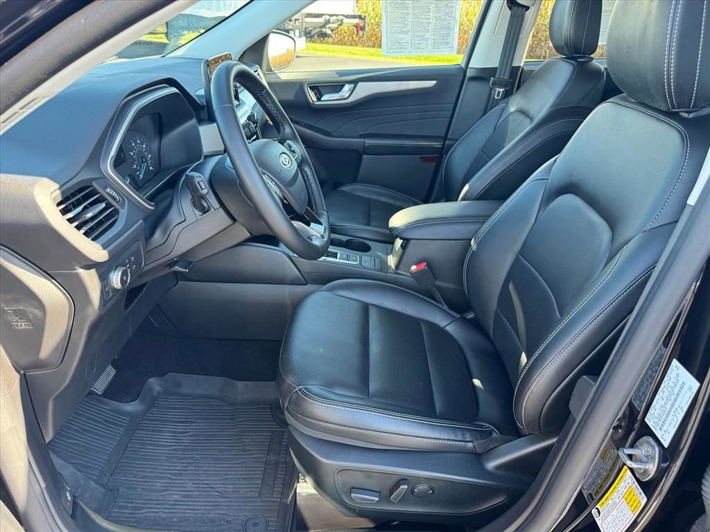 Certified 2022 Ford Escape SEL image 7