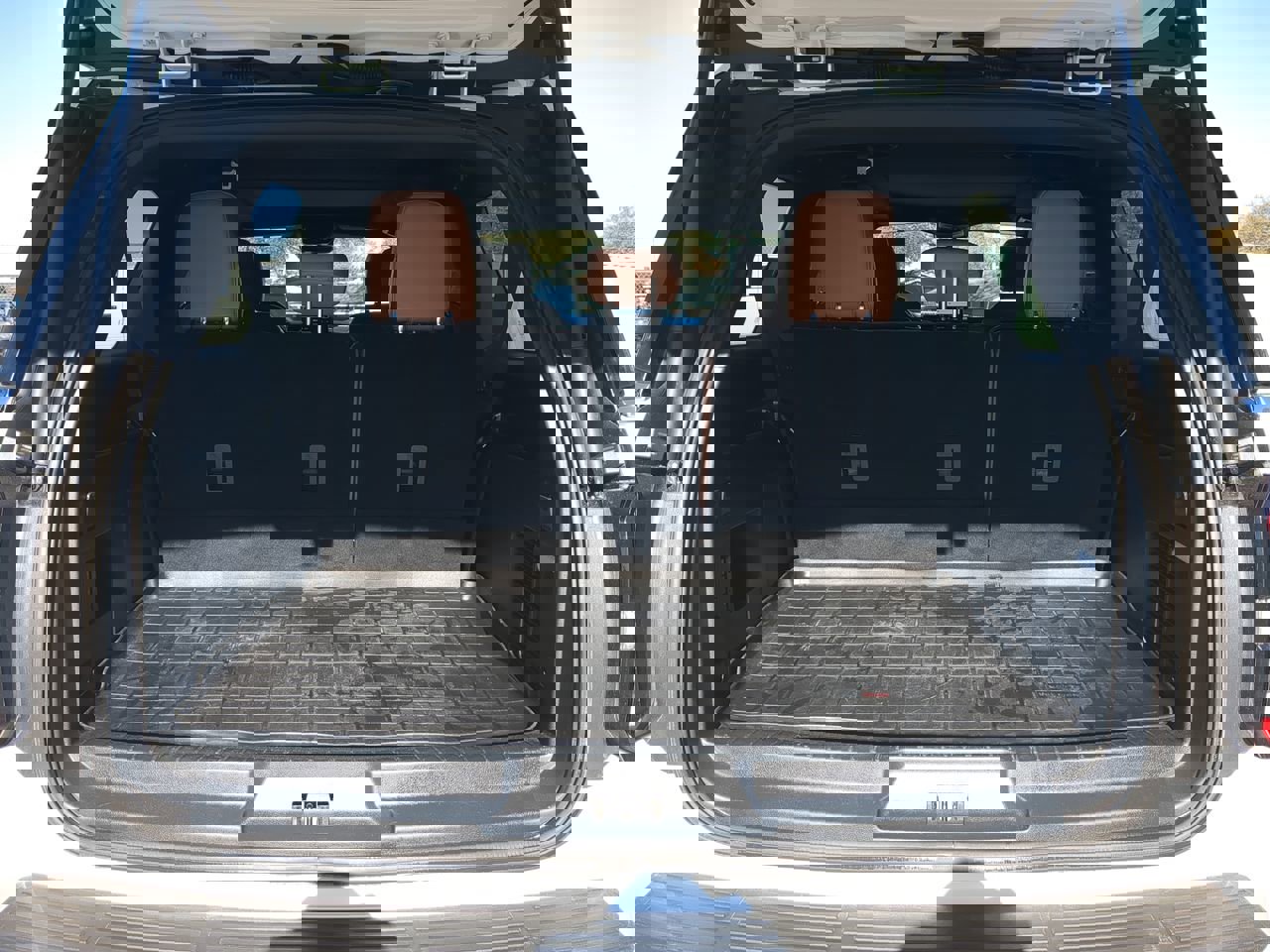 Certified 2024 Ford Expedition Max Platinum image 11