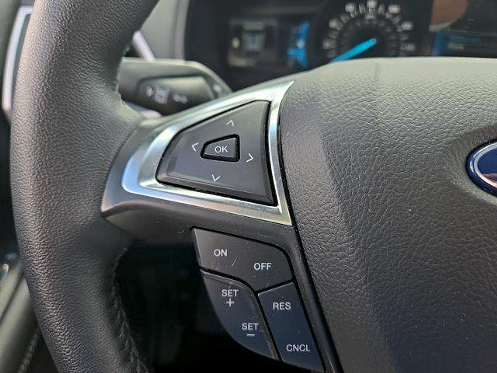 Certified 2024 Ford Edge SEL w/ Convenience Package AWD/4WD image 14