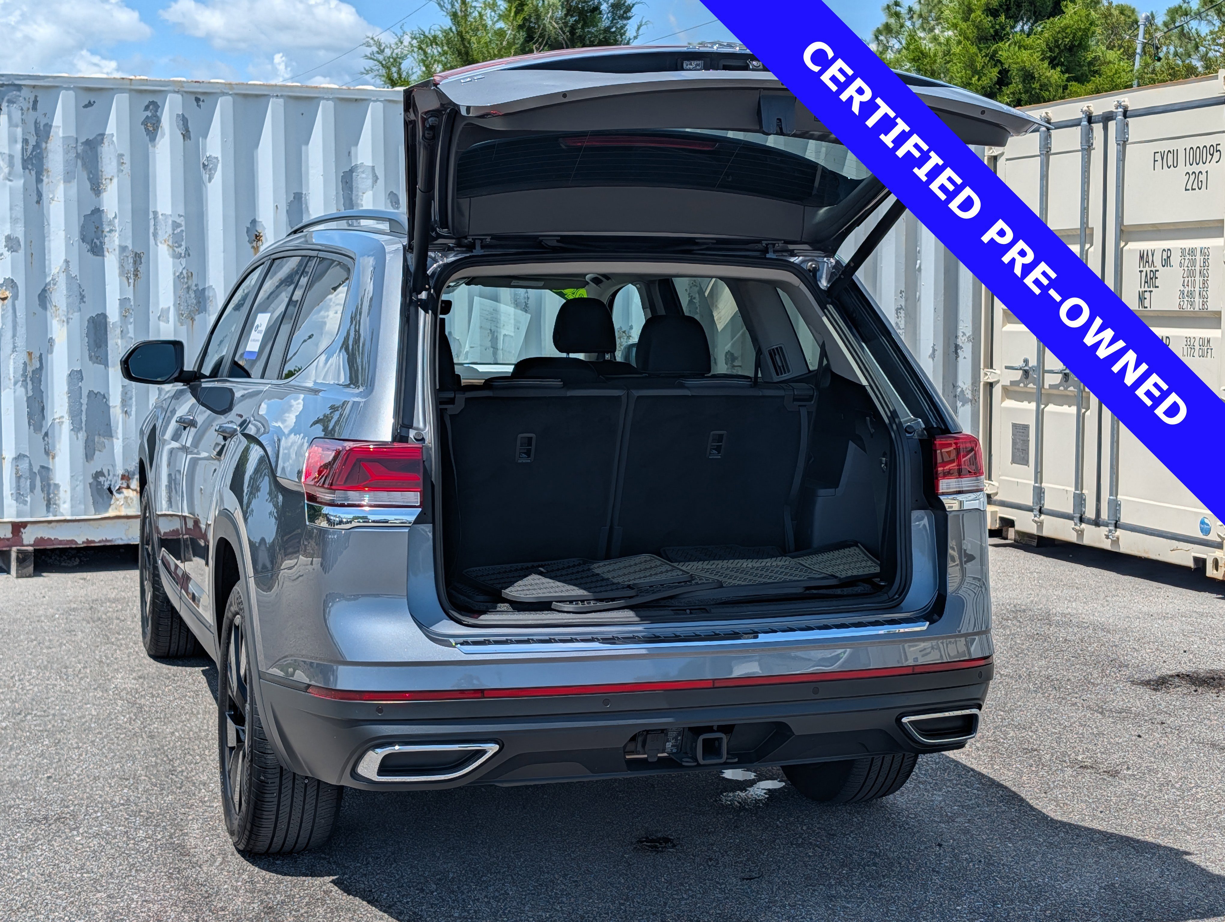 Used 2024 Volkswagen Atlas SE FWD image 13