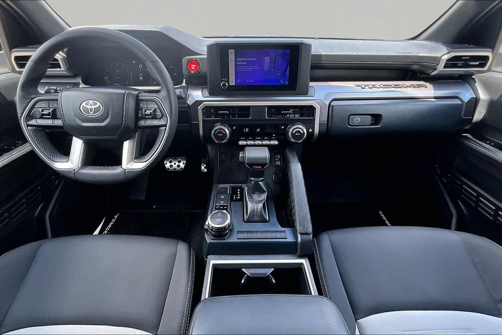 Used 2025 Toyota Tacoma TRD Sport AWD/4WD image 16
