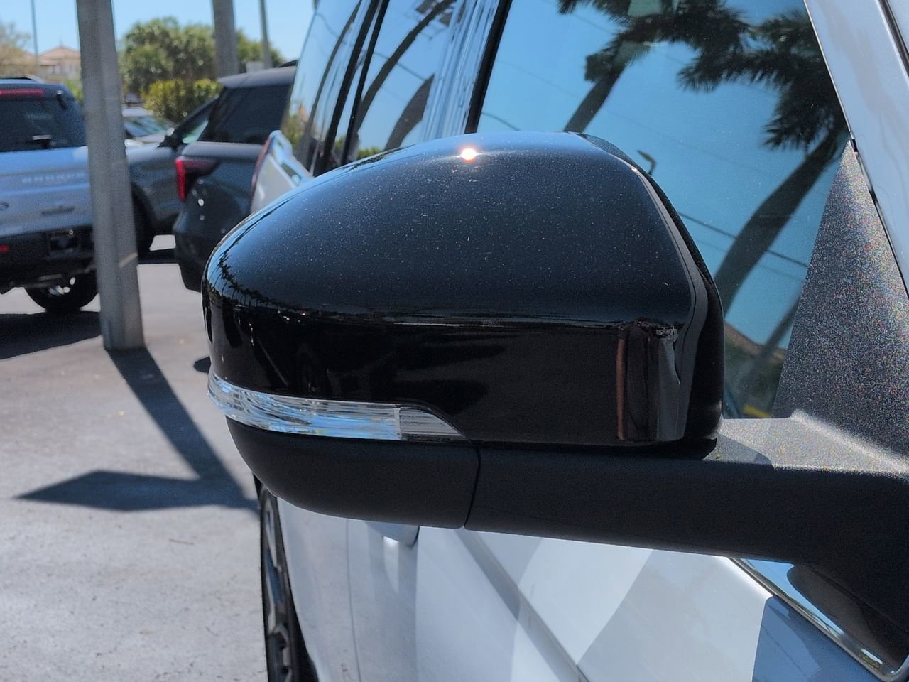 Certified 2025 Ford Expedition Platinum w/ Platinum Ultimate Package image 12