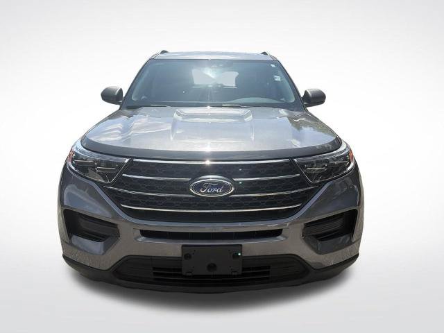 Certified 2023 Ford Explorer XLT RWD image 3