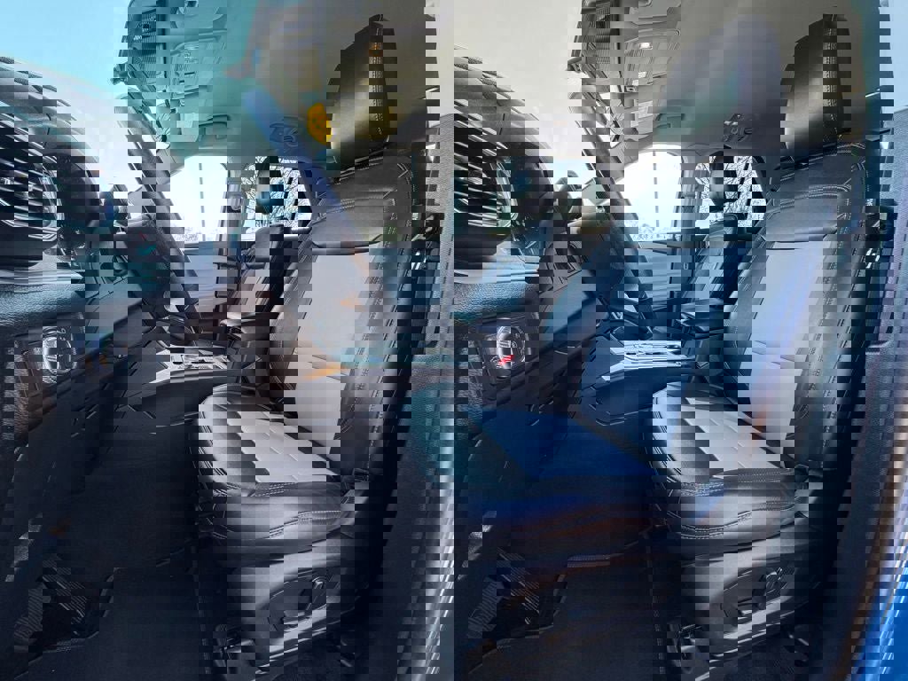 Certified 2022 Ford Explorer XLT w/ Equipment Group 202A image 14