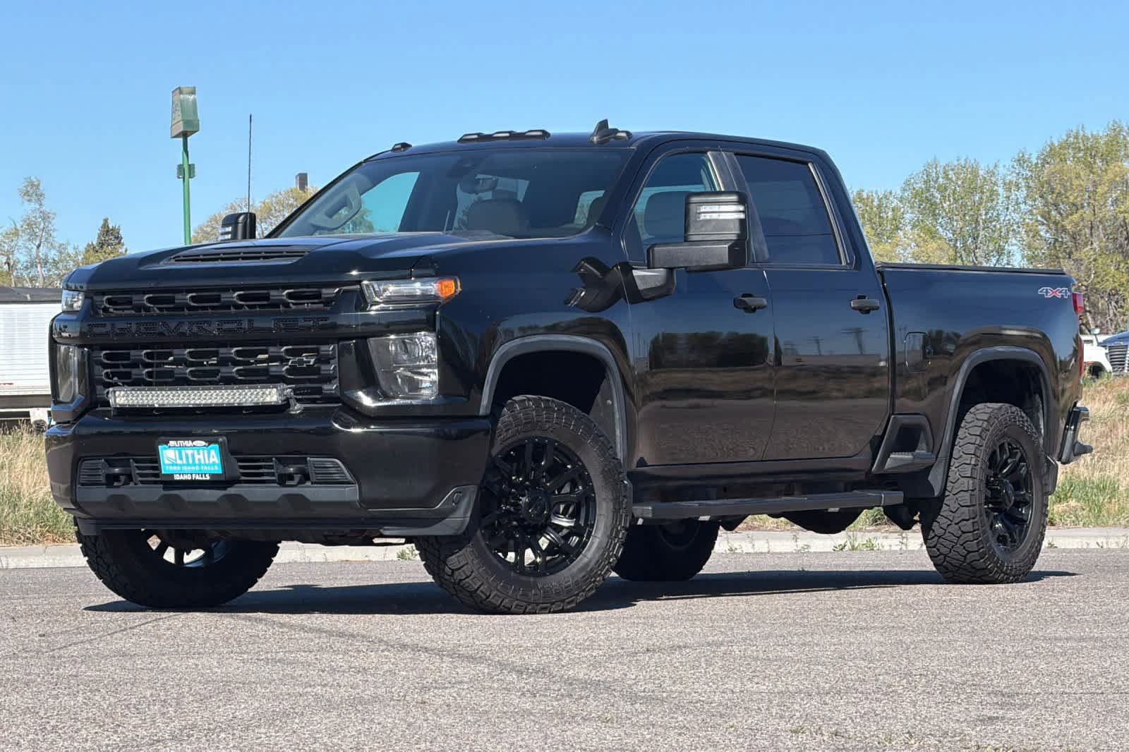 Used 2020 Chevrolet Silverado 2500 Custom w/ Custom Value Package AWD/4WD video 1