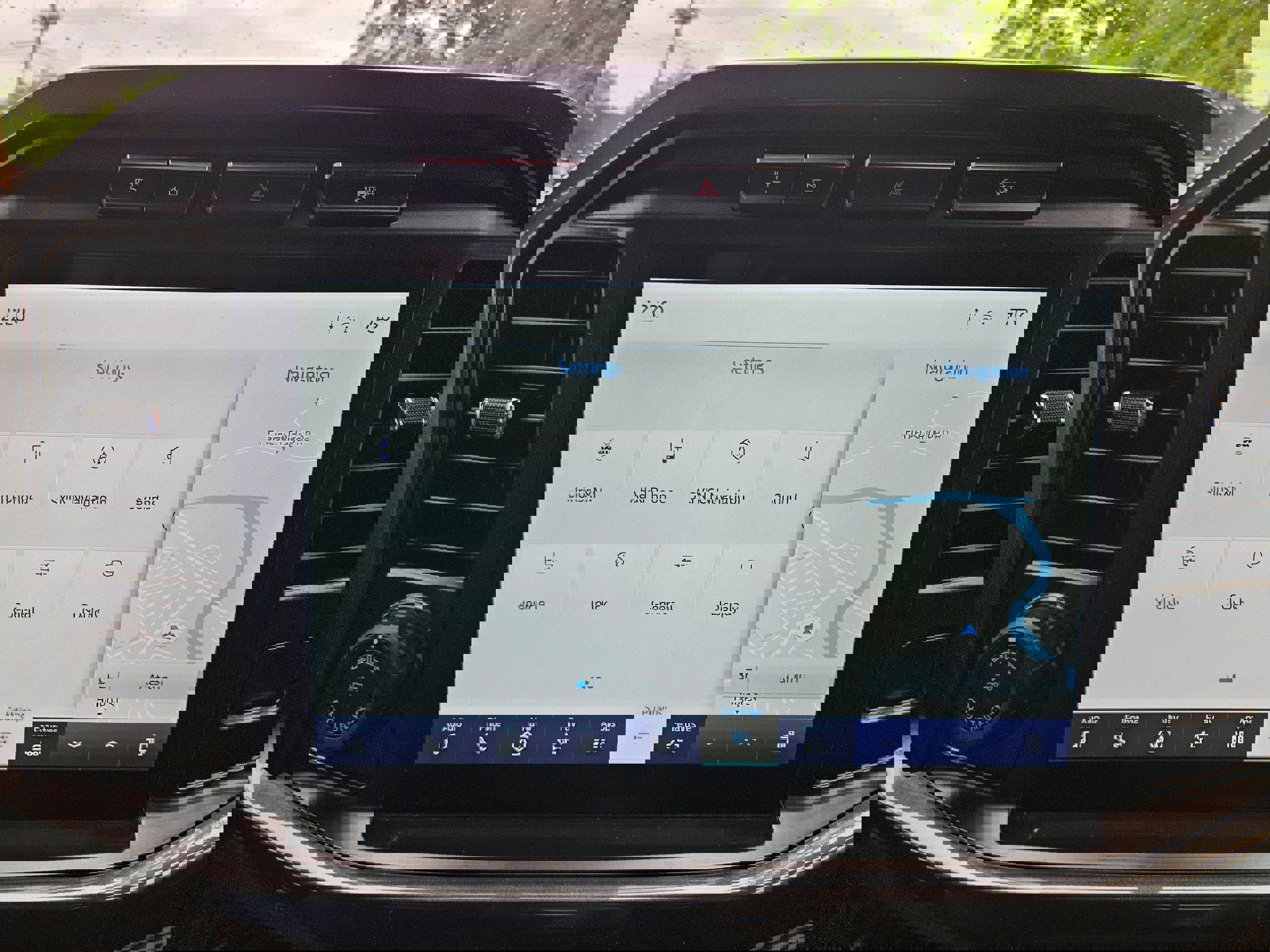 Certified 2021 Ford F150 XLT w/ Equipment Group 302A High image 22