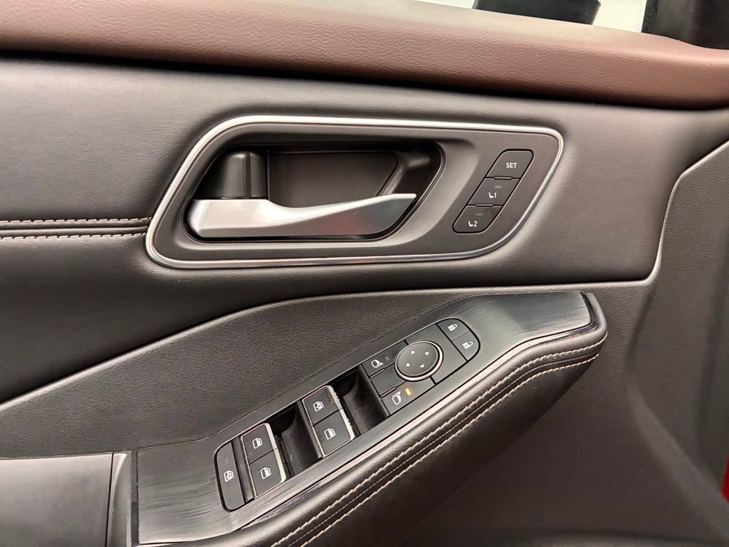 Used 2021 Nissan Rogue SL image 18