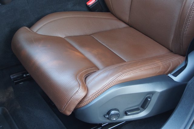 Used 2023 Volvo XC60 B5 Ultimate w/ Protection Package Premier FWD image 22