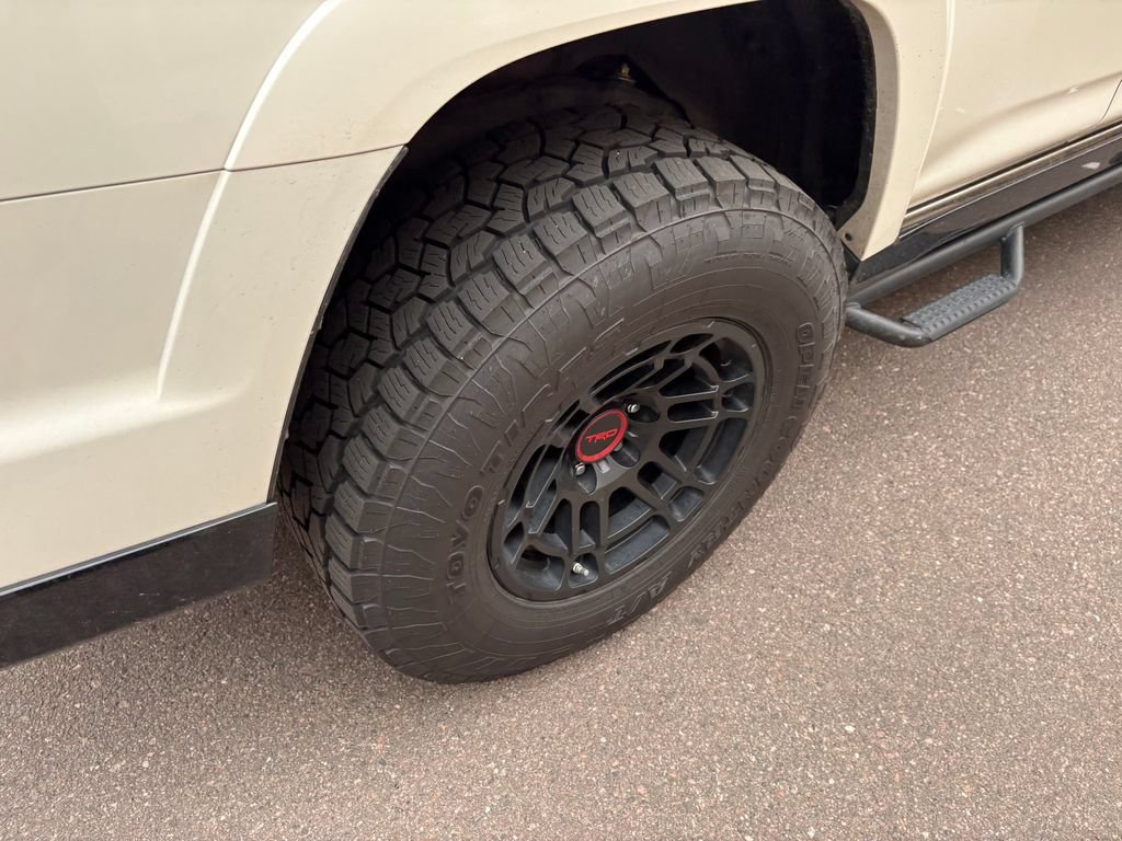 Used 2019 Toyota 4Runner Limited AWD/4WD image 14