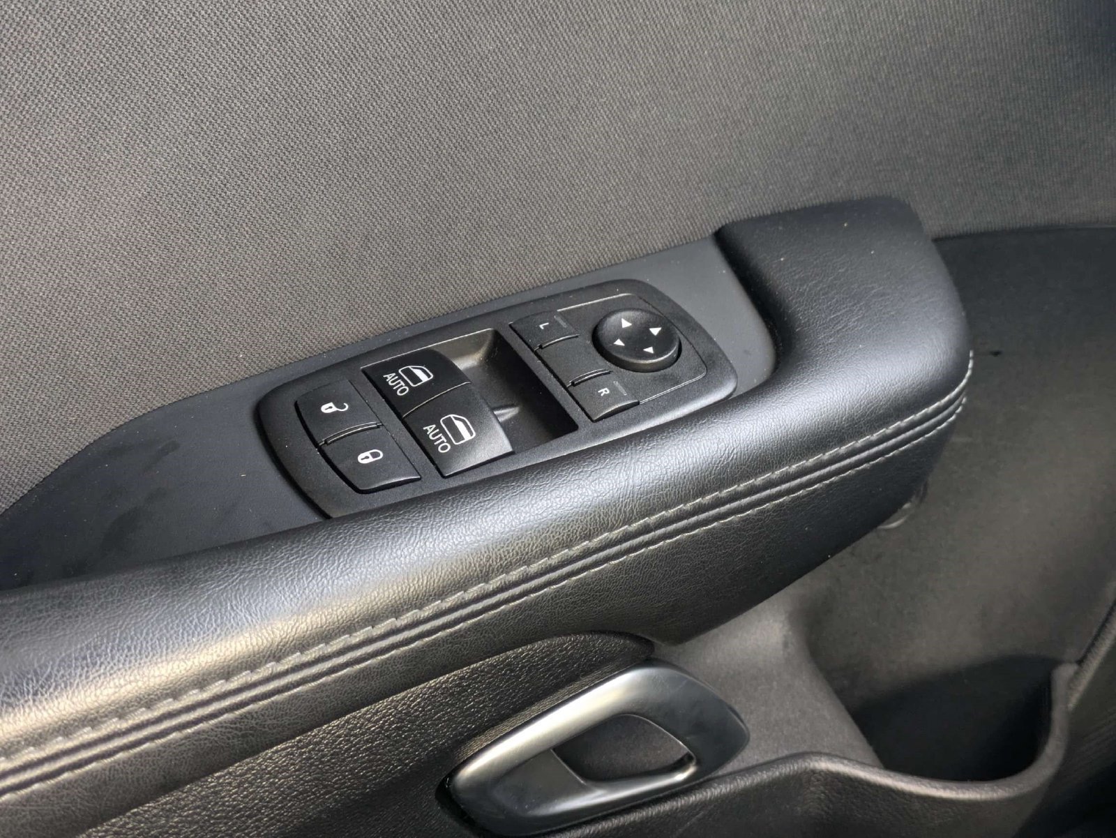 Used 2019 Dodge Challenger R/T RWD image 24