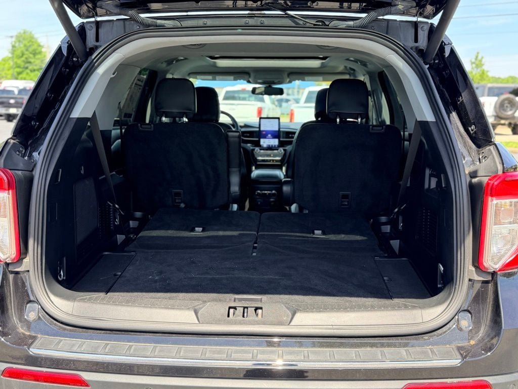 Certified 2023 Ford Explorer Limited w/ Limited Technology Package AWD/4WD image 34