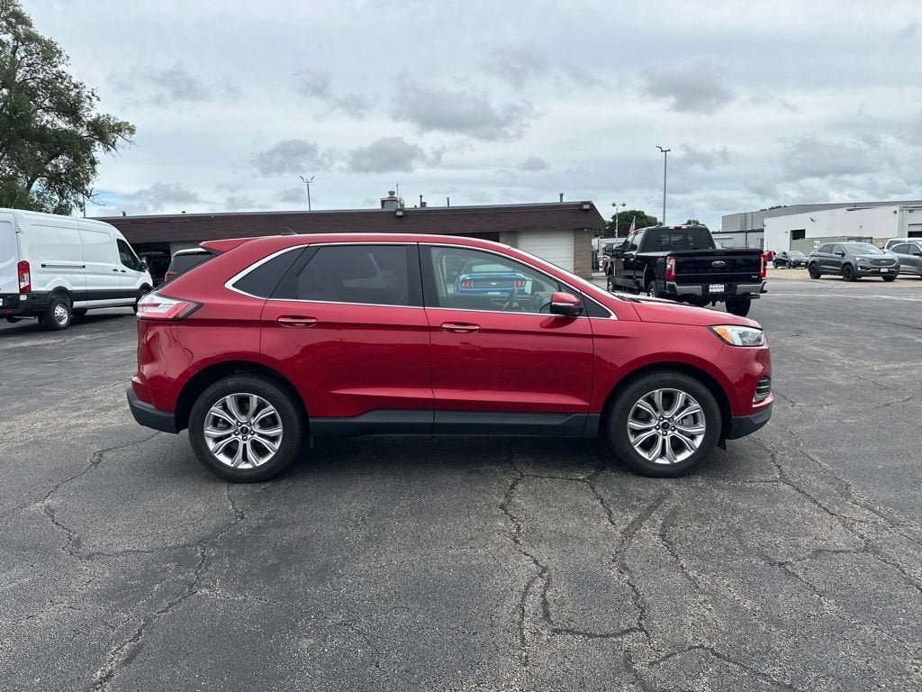Certified 2024 Ford Edge Titanium w/ Equipment Group 301A AWD/4WD image 4