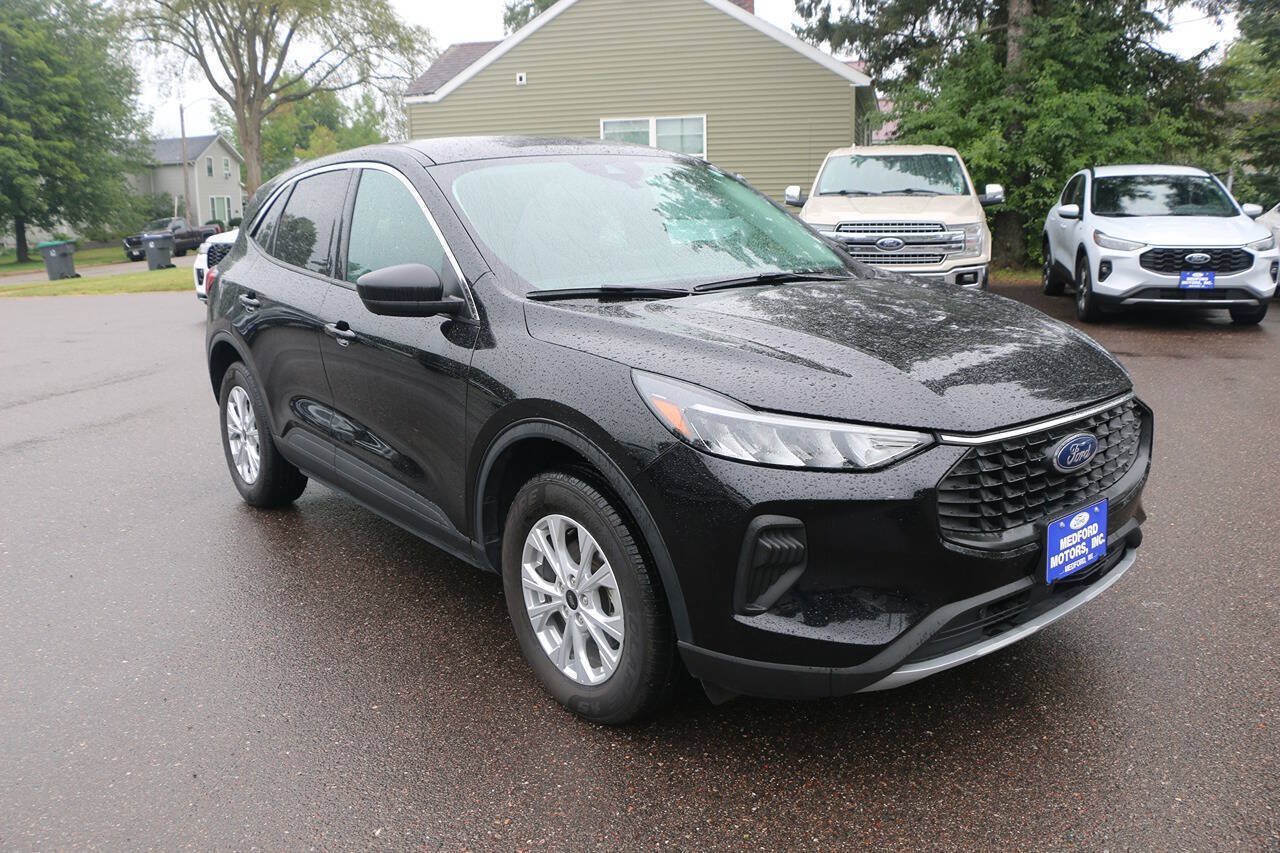 Certified 2024 Ford Escape Active AWD/4WD image 9