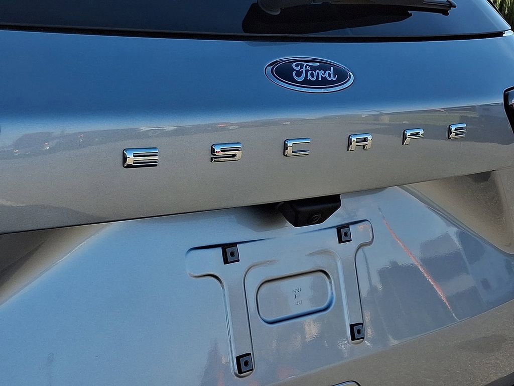 Certified 2022 Ford Escape SE w/ Cold Weather Package image 31