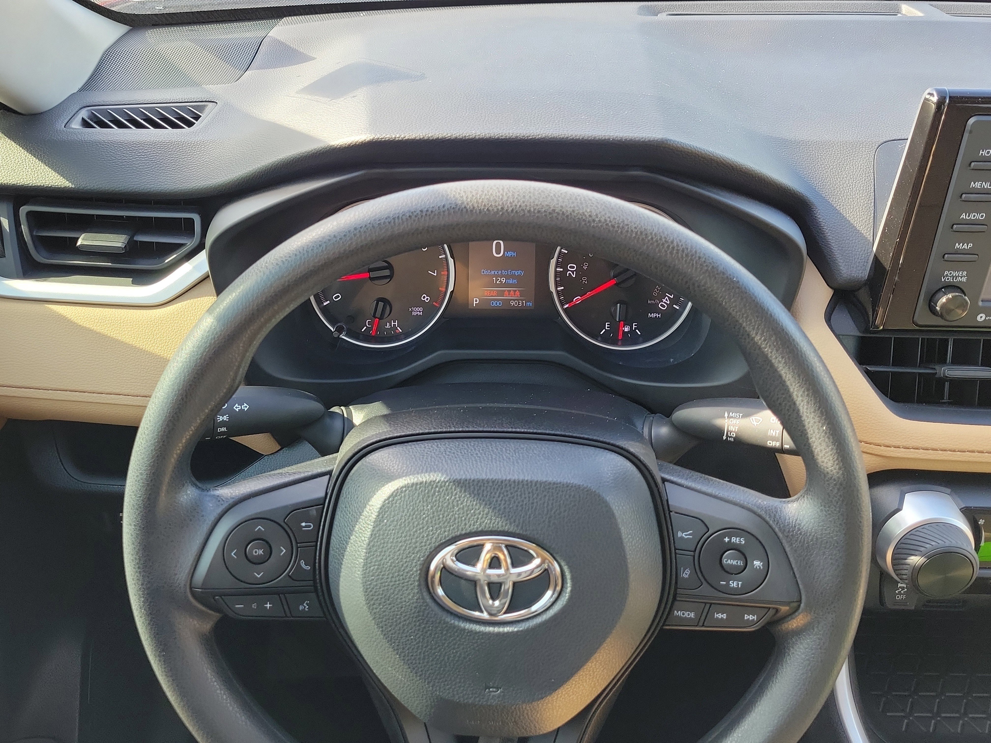 Used 2022 Toyota RAV4 LE FWD image 20