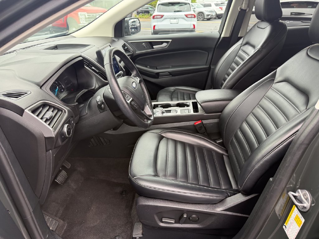Certified 2024 Ford Edge SEL AWD/4WD image 16