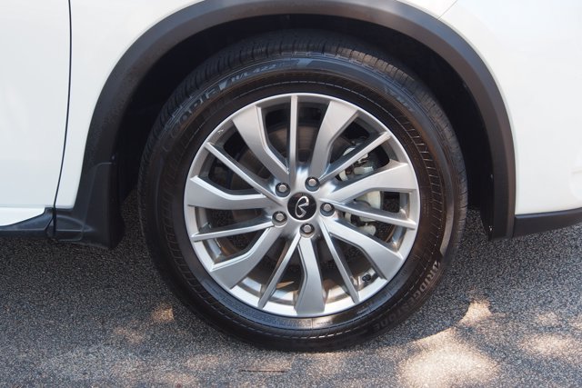 Used 2025 INFINITI QX50 Luxe AWD/4WD image 9