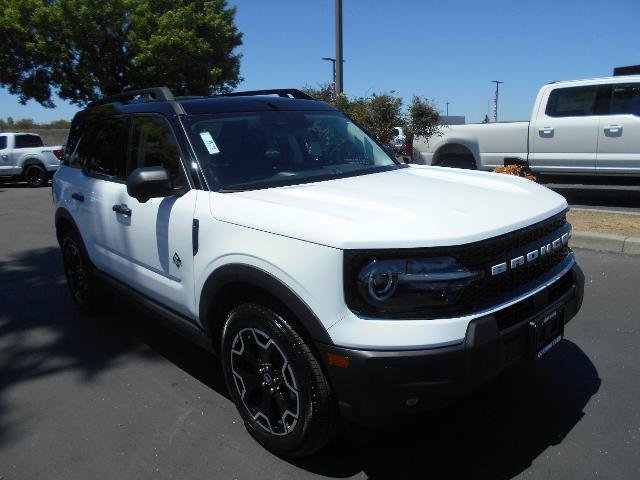 Certified 2026 Ford Bronco Sport Outer Banks w/ Outer Banks Tech Package+ AWD/4WD image 2