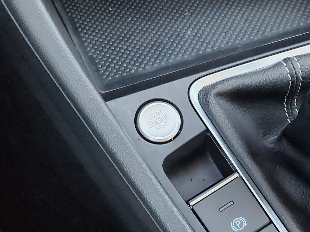 Used 2023 Volkswagen Jetta SE FWD image 28