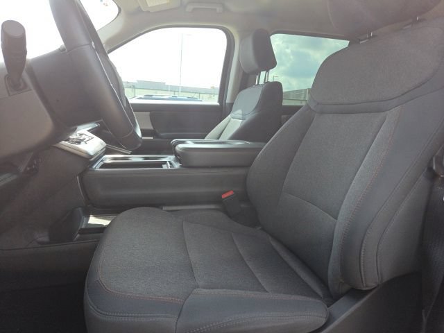 Certified 2025 Ford Expedition Active AWD/4WD image 30
