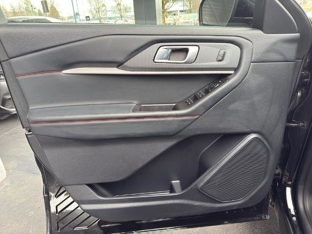 Certified 2025 Ford Explorer ST-Line image 15