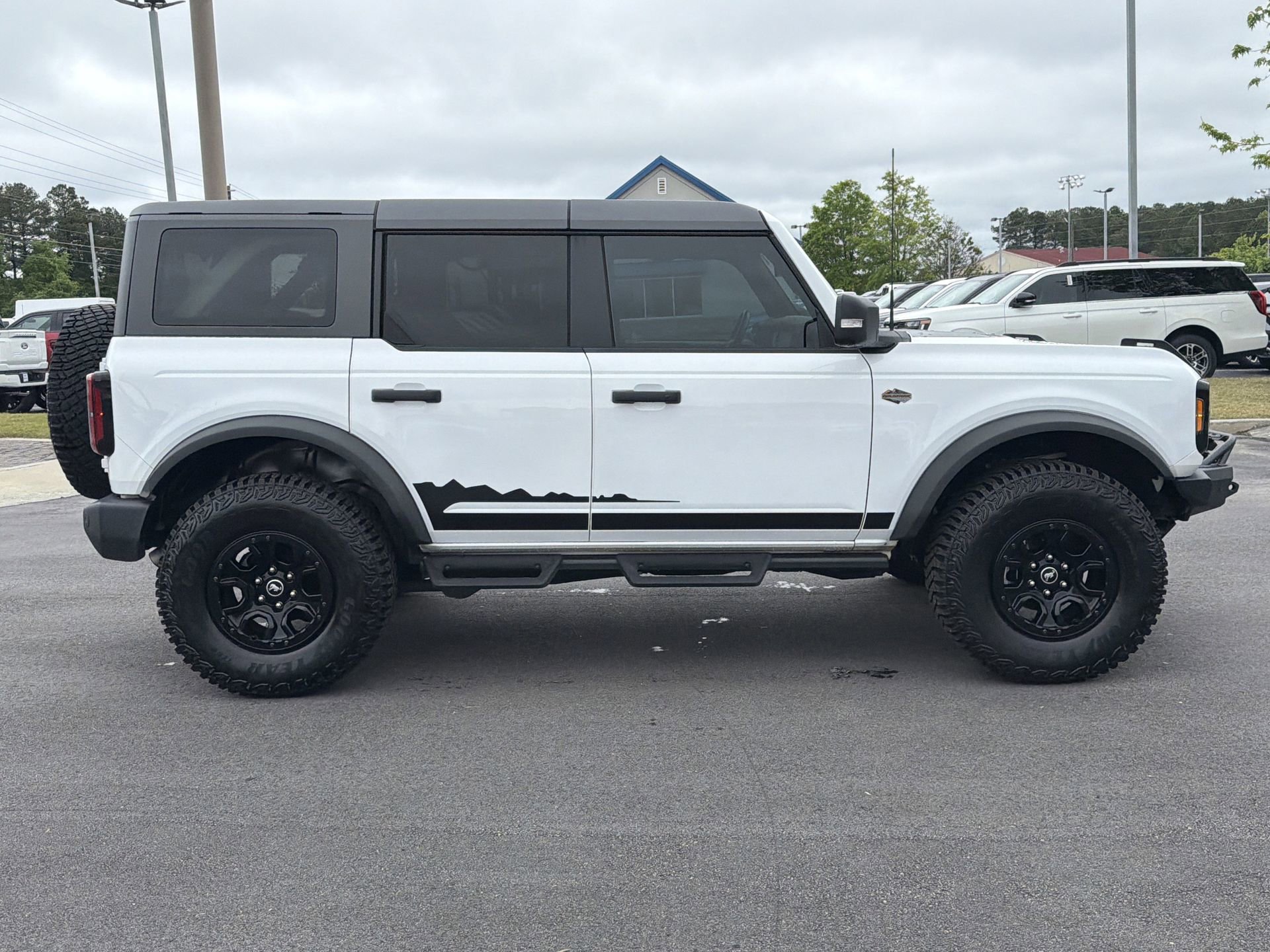 Certified 2023 Ford Bronco Wildtrak AWD/4WD image 27