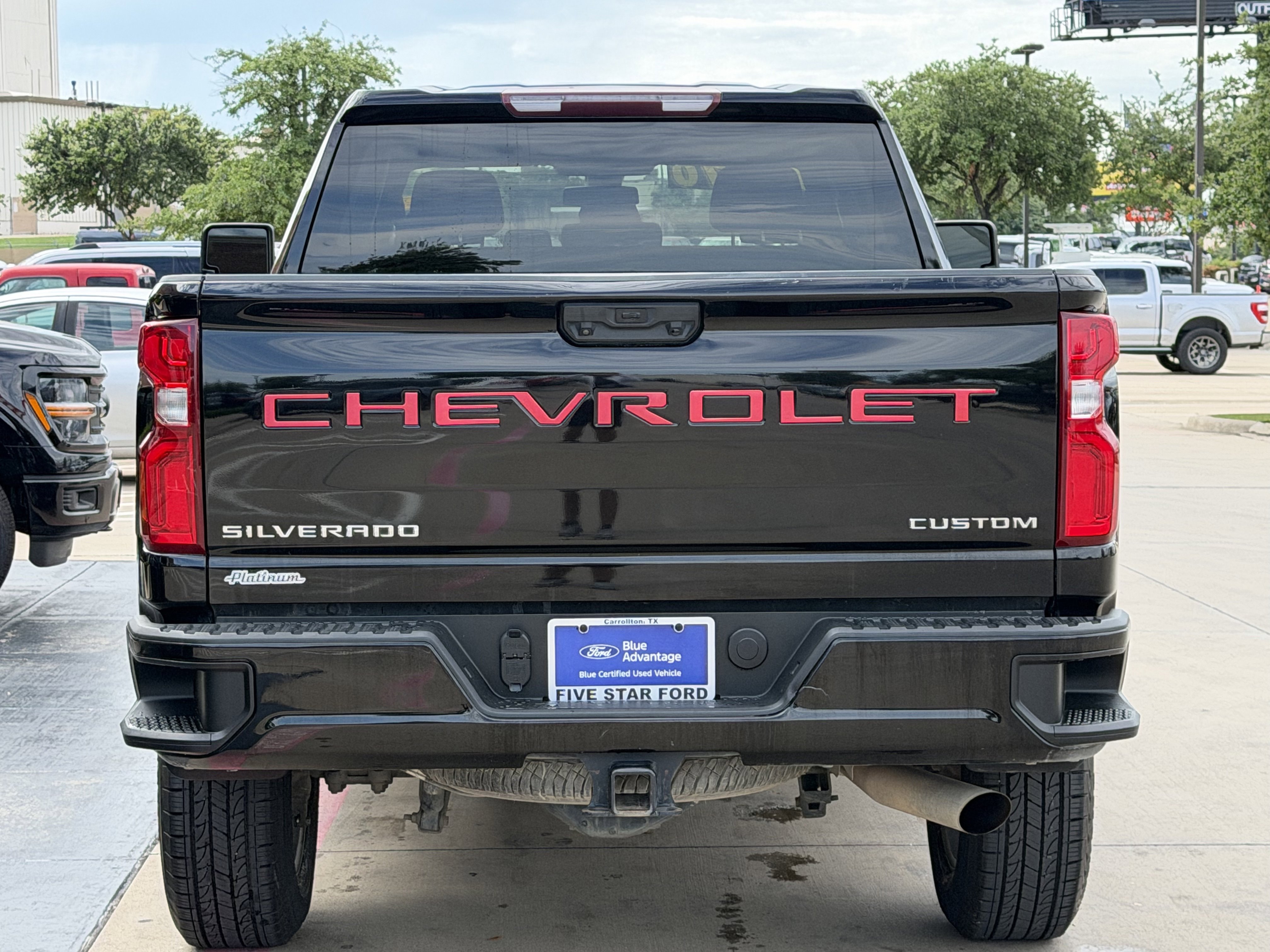 Used 2021 Chevrolet Silverado 2500 Custom w/ Custom Value Package AWD/4WD image 5