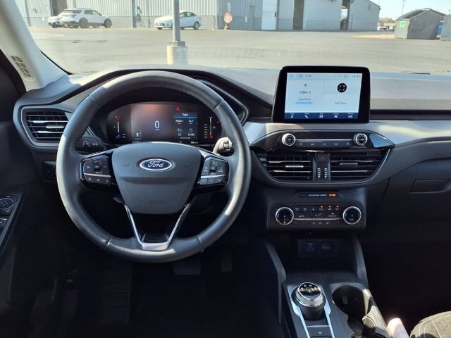 Certified 2023 Ford Escape Active w/ Cold Weather Package FWD image 9