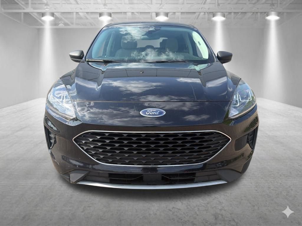 Certified 2022 Ford Escape SE FWD image 3