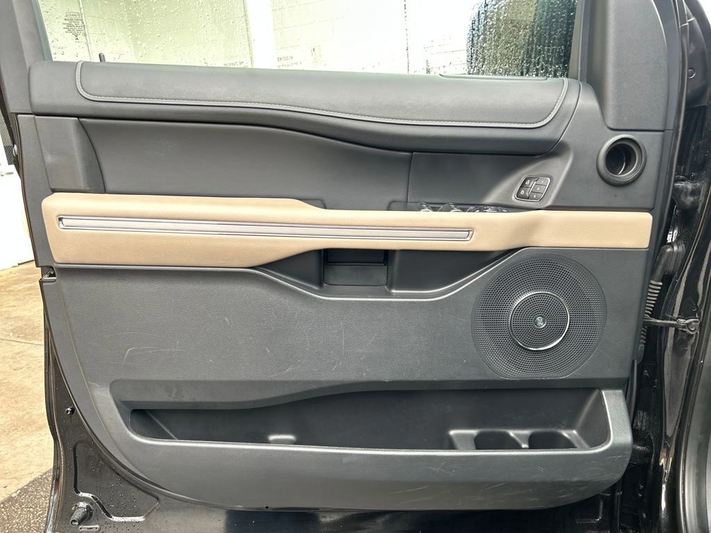 Certified 2024 Ford Expedition Max Limited image 11