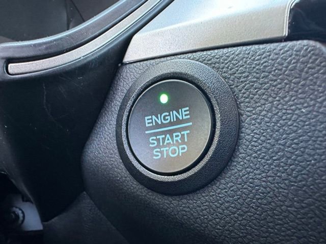 Certified 2022 Ford Escape SE w/ SE Sport Appearance Package image 24