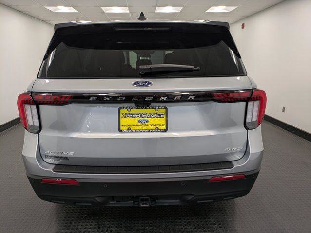 Certified 2025 Ford Explorer Active image 5