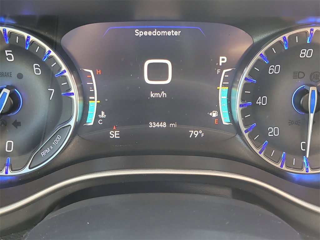 Used 2021 Chrysler Pacifica Touring image 31