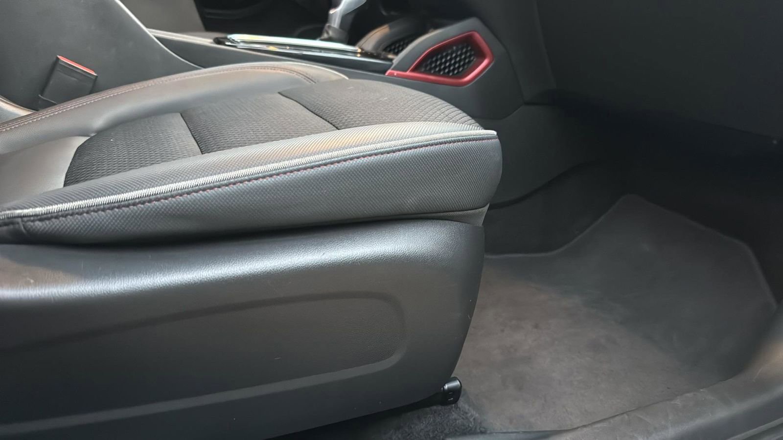 Used 2023 Chevrolet TrailBlazer RS image 25