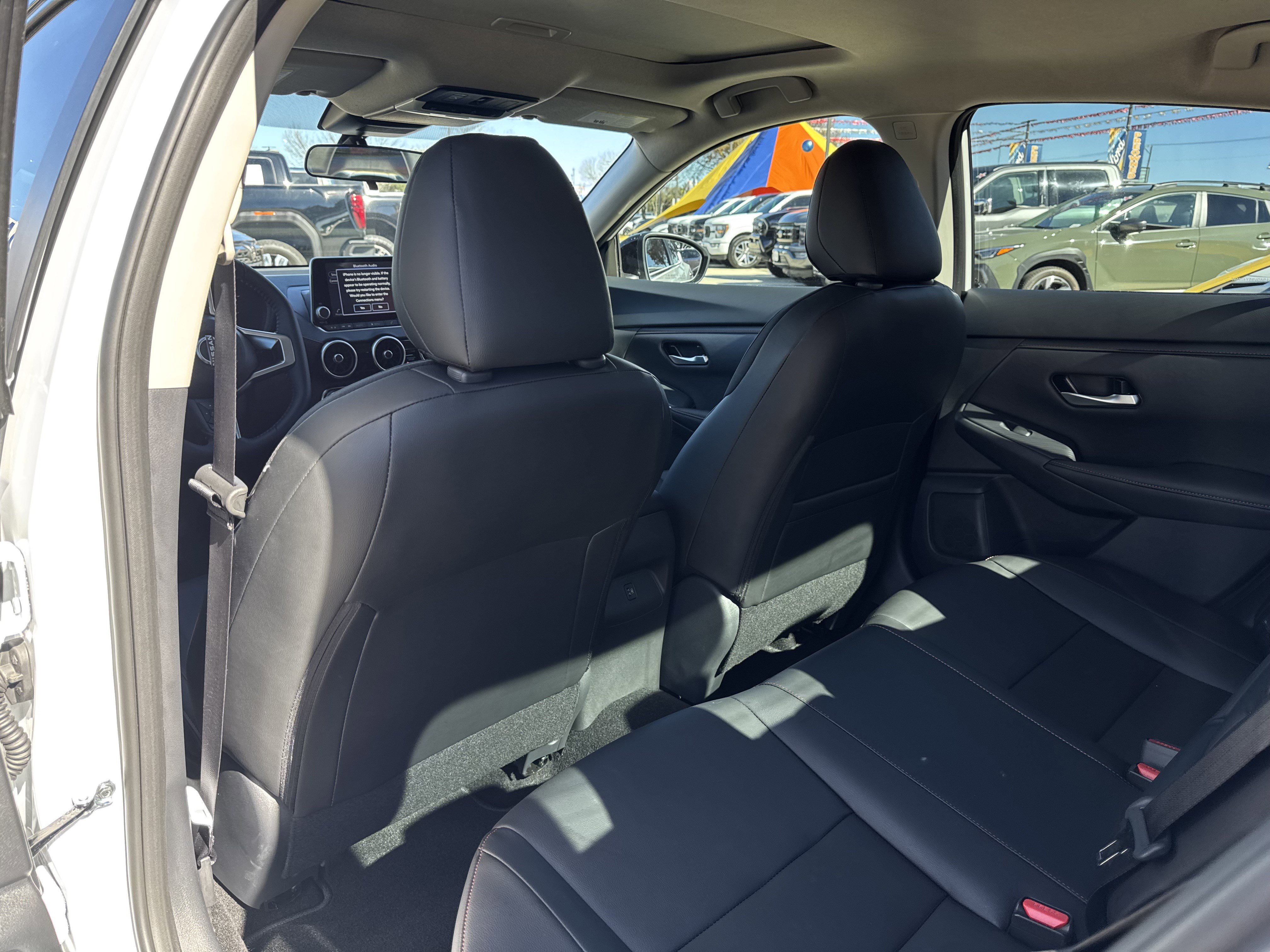 Used 2025 Nissan Sentra SR w/ SR Premium Package image 12