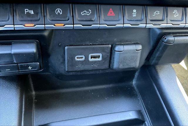 Used 2020 Chevrolet Silverado 1500 RST AWD/4WD image 17