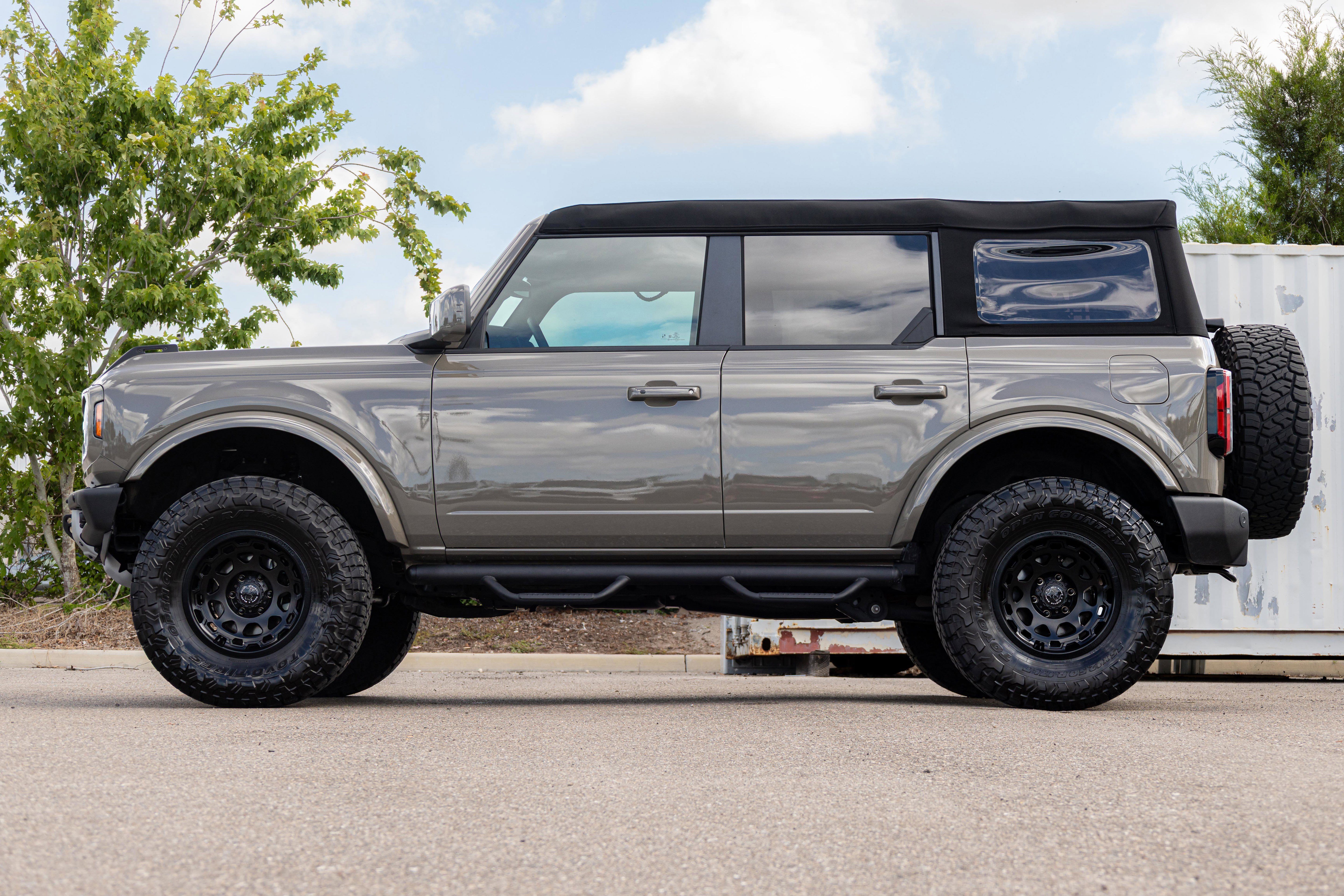 Certified 2025 Ford Bronco Outer Banks AWD/4WD image 6