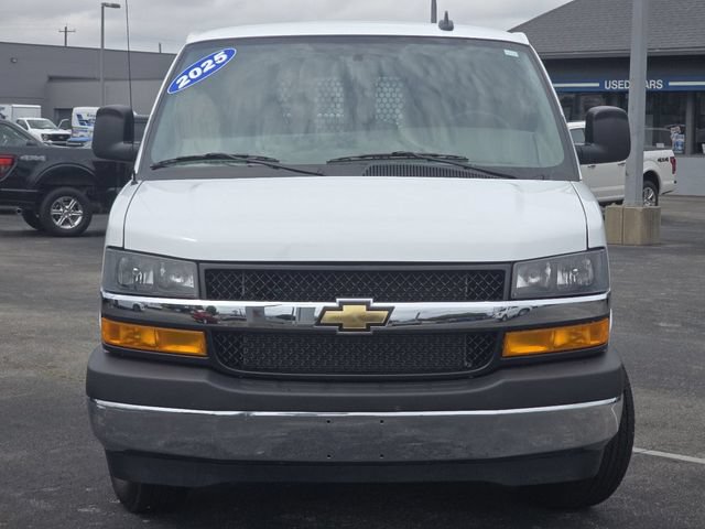 Used 2025 Chevrolet Express 2500 w/ Driver Convenience Package RWD image 6