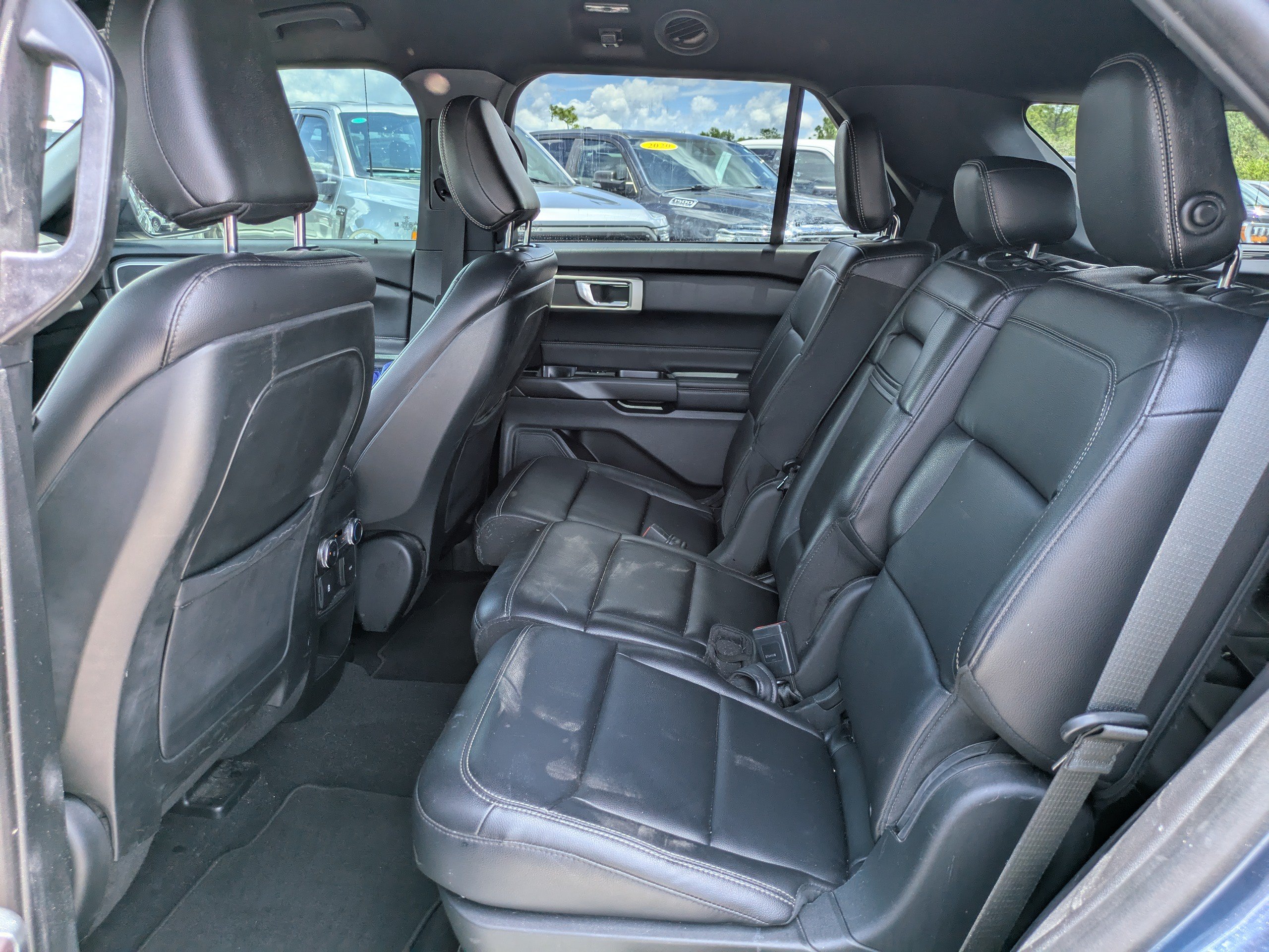 Certified 2020 Ford Explorer XLT w/ Equipment Group 202A RWD image 13