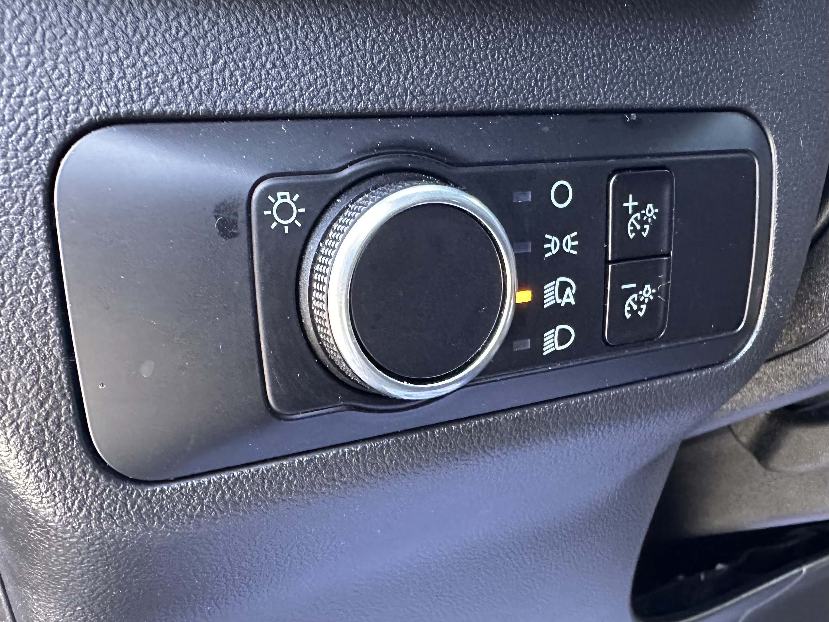 Certified 2025 Ford Escape ST-Line FWD image 19