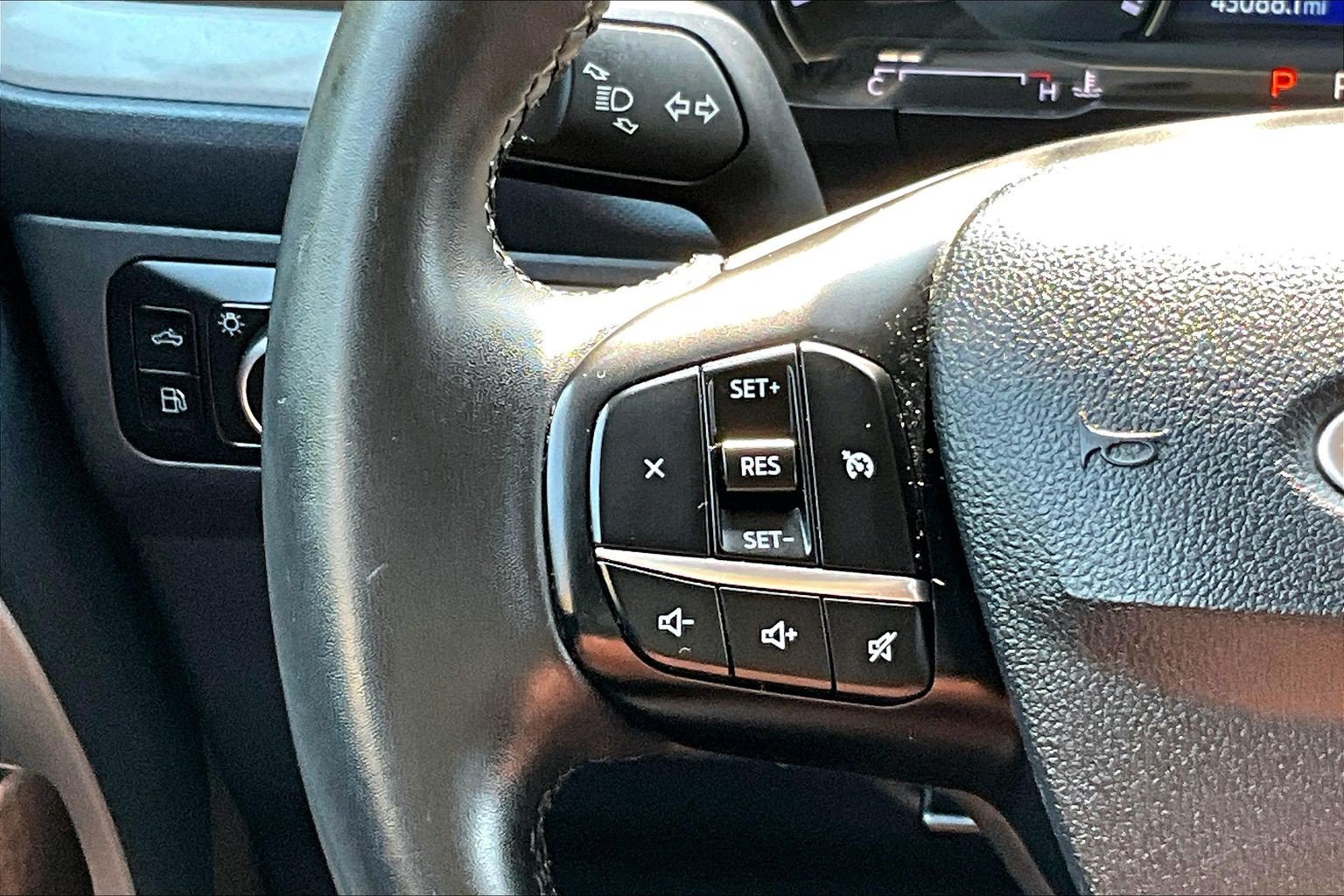 Certified 2023 Ford Maverick Lariat w/ Lariat Luxury Package FWD image 19