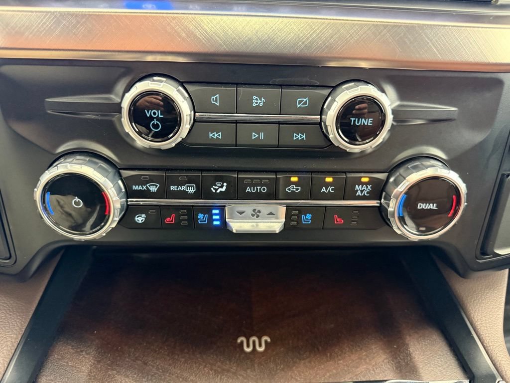 Certified 2023 Ford F450 King Ranch w/ FX4 Off-Road Package AWD/4WD image 45